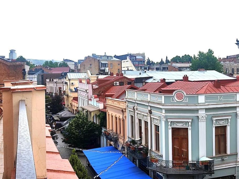 Apartment In Agmashenebeli Тбілісі Екстер'єр фото